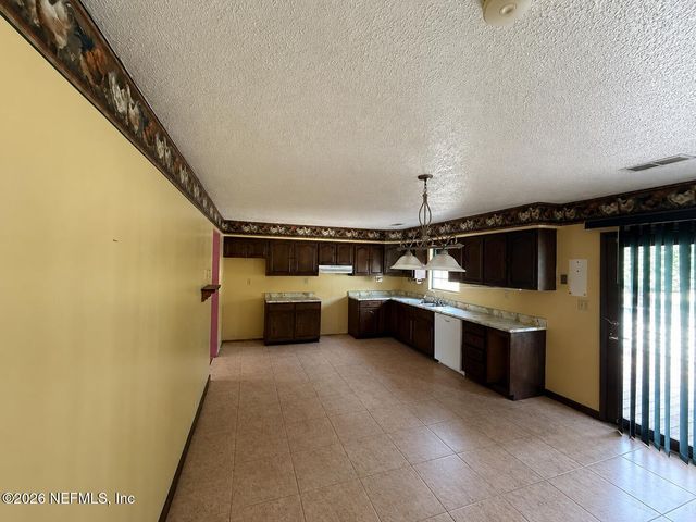 1655 S CHAFFEE Road, Jacksonville, FL 32221