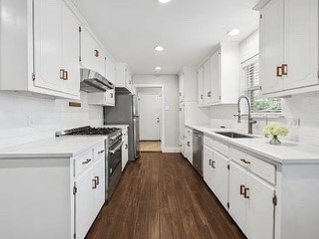 6820 E Mockingbird Lane, Dallas, TX 75214