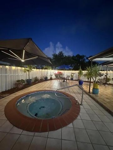 12701 SW 70th Lane, Miami, FL 33183