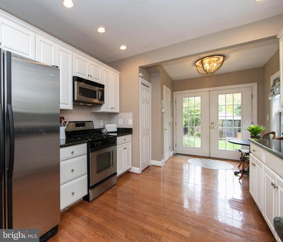 107 CENTRE ST, Haddonfield, NJ 08033