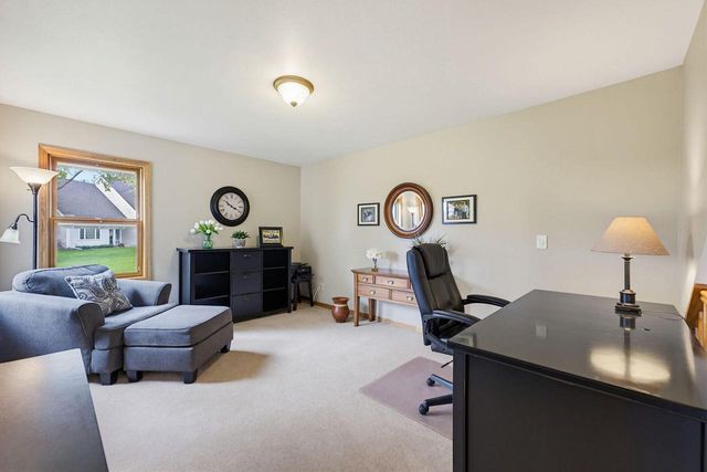 W329N4063 High Hill COURT, Nashotah, WI 53058