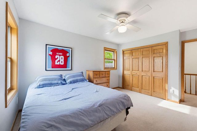 W329N4063 High Hill COURT, Nashotah, WI 53058