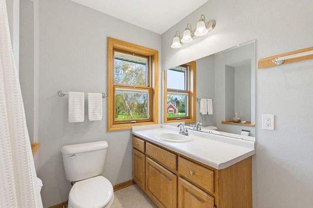 W329N4063 High Hill COURT, Nashotah, WI 53058