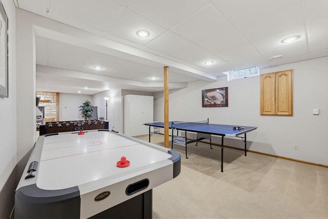 W329N4063 High Hill COURT, Nashotah, WI 53058