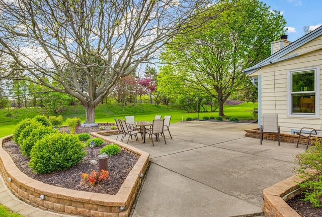 W329N4063 High Hill COURT, Nashotah, WI 53058