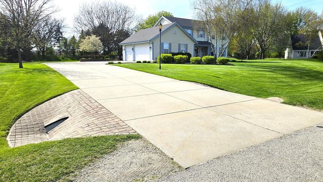 W329N4063 High Hill COURT, Nashotah, WI 53058