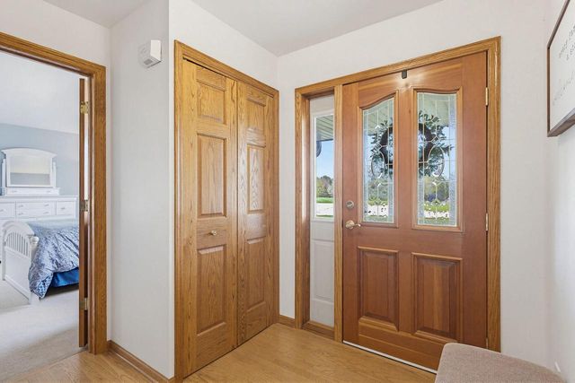 W329N4063 High Hill COURT, Nashotah, WI 53058
