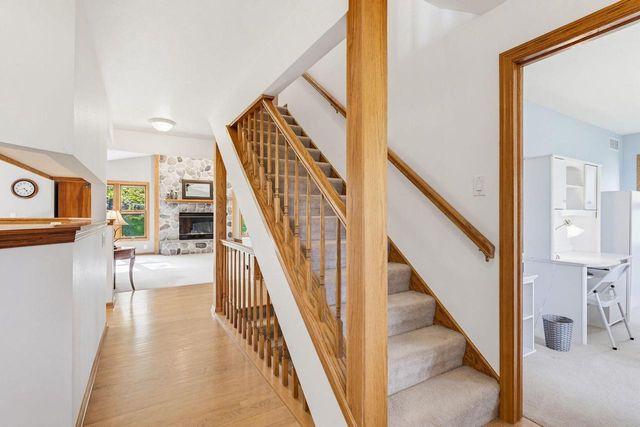 W329N4063 High Hill COURT, Nashotah, WI 53058