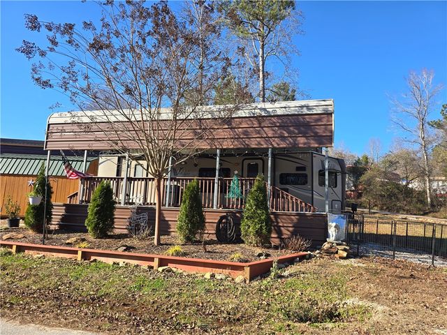 131 Loop Circle, Westminster, SC 29693