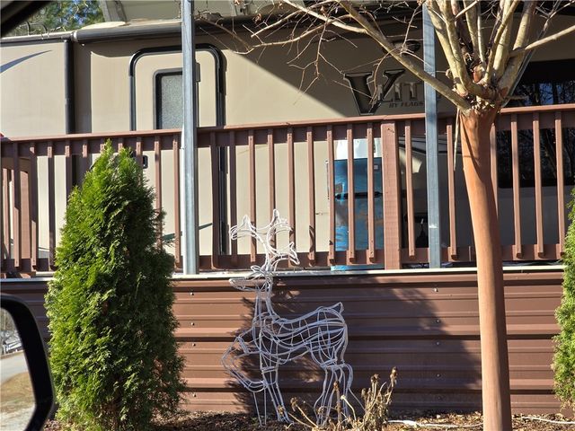 131 Loop Circle, Westminster, SC 29693