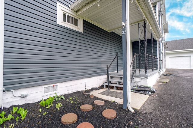 32 3rd Avenue, North Tonawanda, NY 14120