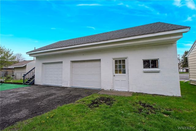 32 3rd Avenue, North Tonawanda, NY 14120