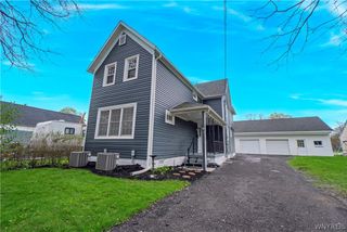 32 3rd Avenue, North Tonawanda, NY 14120