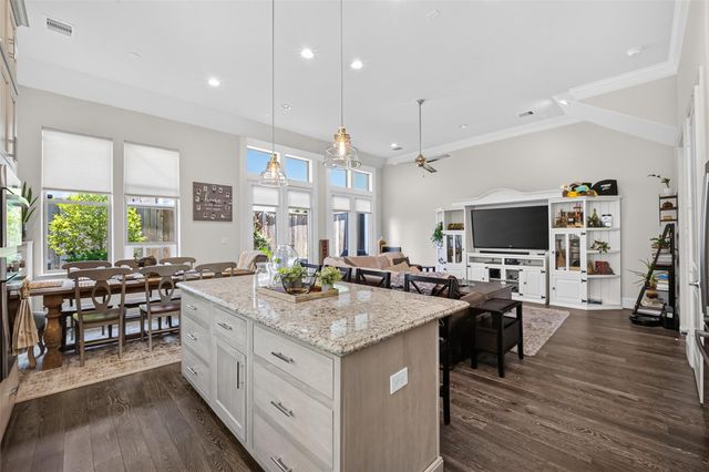 2703 Kinsley Oaks Drive, Houston, TX 77007
