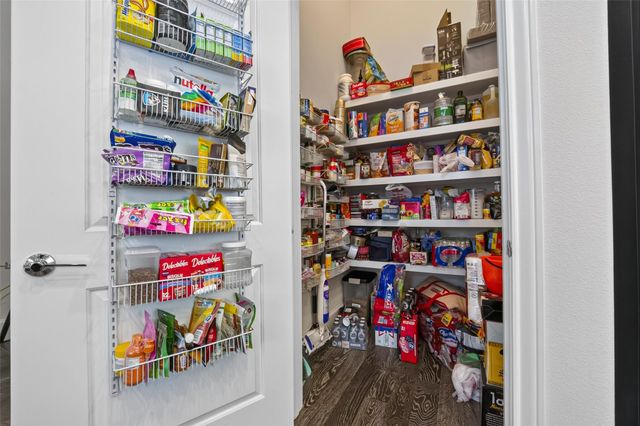 2703 Kinsley Oaks Drive, Houston, TX 77007