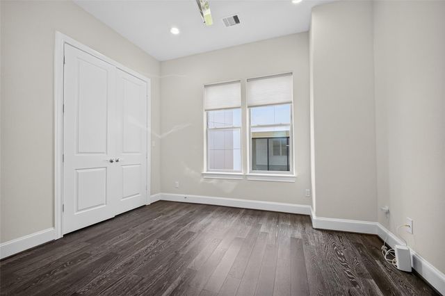 2703 Kinsley Oaks Drive, Houston, TX 77007