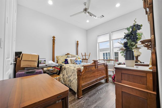2703 Kinsley Oaks Drive, Houston, TX 77007