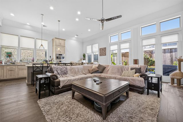 2703 Kinsley Oaks Drive, Houston, TX 77007
