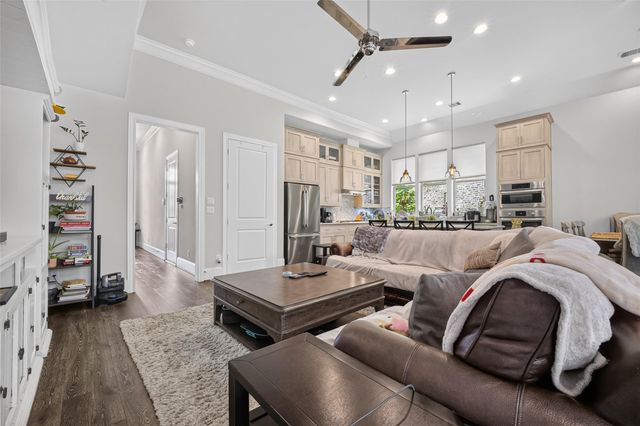 2703 Kinsley Oaks Drive, Houston, TX 77007
