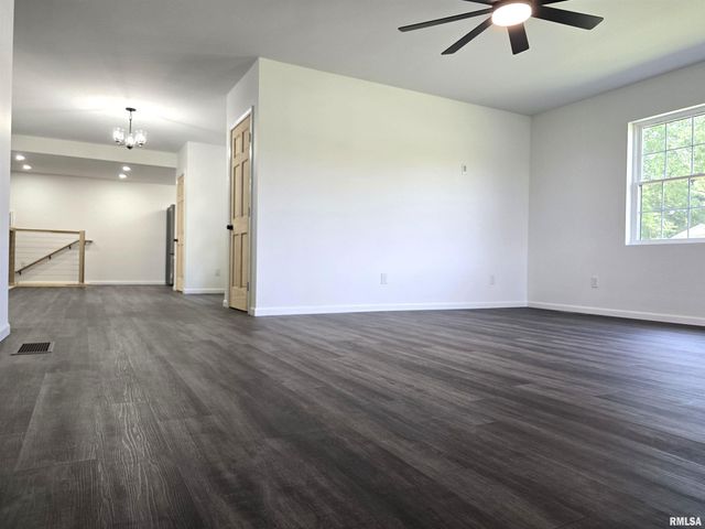 314 3RD Street, South Pekin, IL 61564
