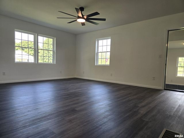 314 3RD Street, South Pekin, IL 61564