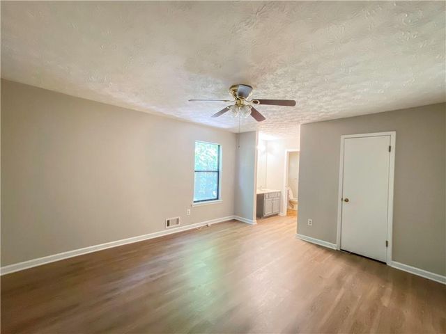 3331 Cottonwood Lane, Snellville, GA 30078