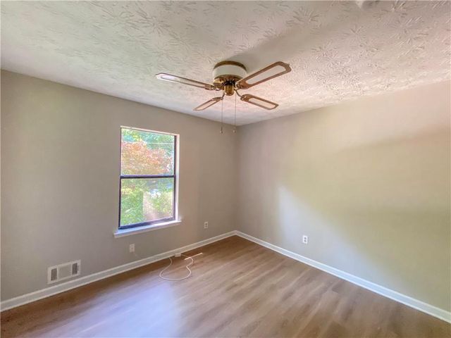 3331 Cottonwood Lane, Snellville, GA 30078