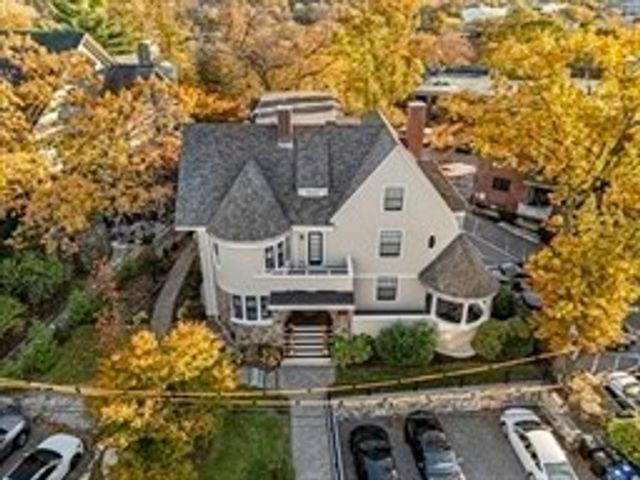 24 Selkirk 24-4, Boston, MA 02135