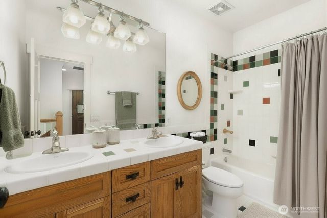 4155 212th Way SE, Sammamish, WA 98075