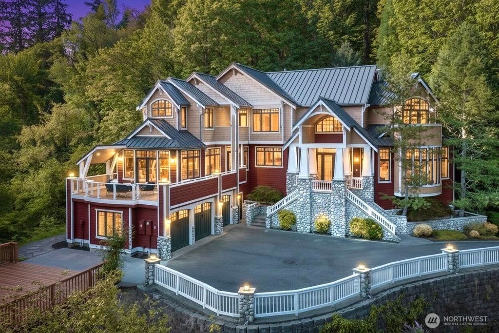 Image 1 of property listing at 4155 212th Way SE, Sammamish, WA 98075