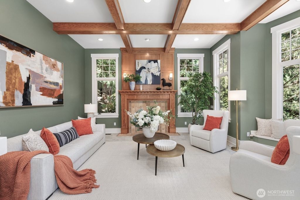Image 4 of property listing at 4155 212th Way SE, Sammamish, WA 98075