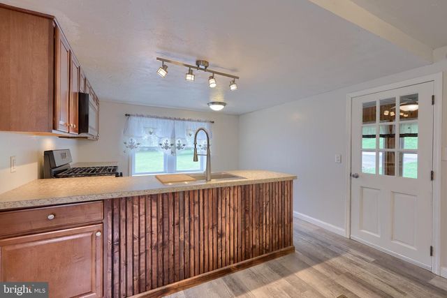 125 MEADOW RD, York, PA 17406
