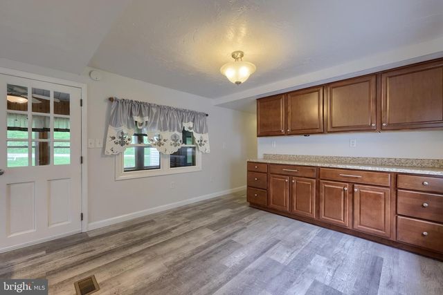 125 MEADOW RD, York, PA 17406