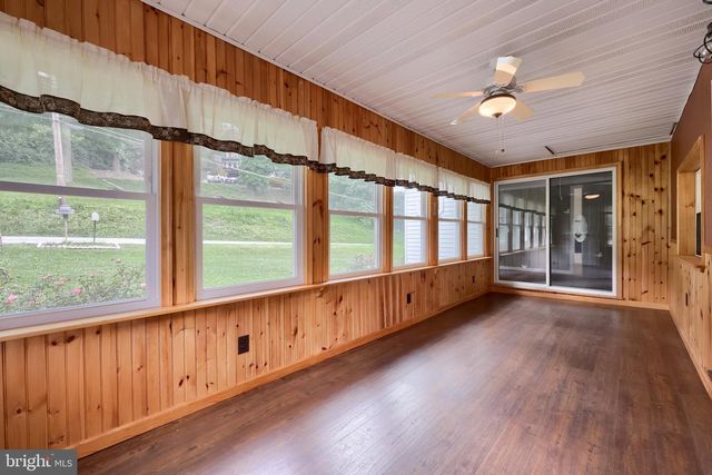 125 MEADOW RD, York, PA 17406