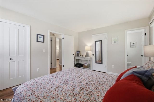 47 Pudding Stone Way, Lopatcong Twp., NJ 08865