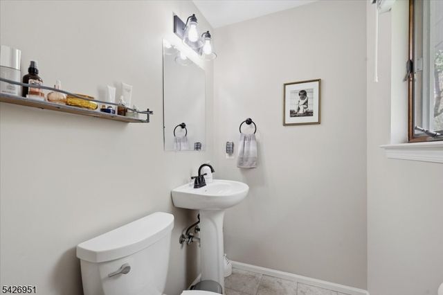 47 Pudding Stone Way, Lopatcong Twp., NJ 08865