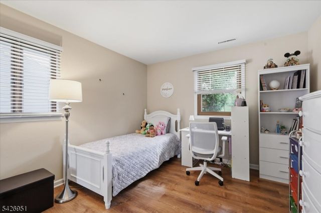 47 Pudding Stone Way, Lopatcong Twp., NJ 08865