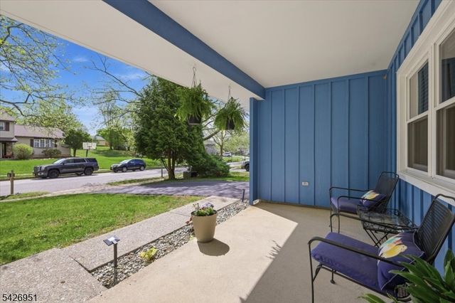 47 Pudding Stone Way, Lopatcong Twp., NJ 08865