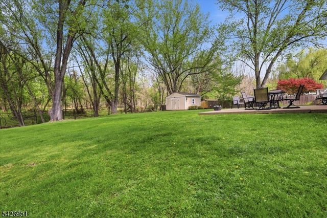47 Pudding Stone Way, Lopatcong Twp., NJ 08865