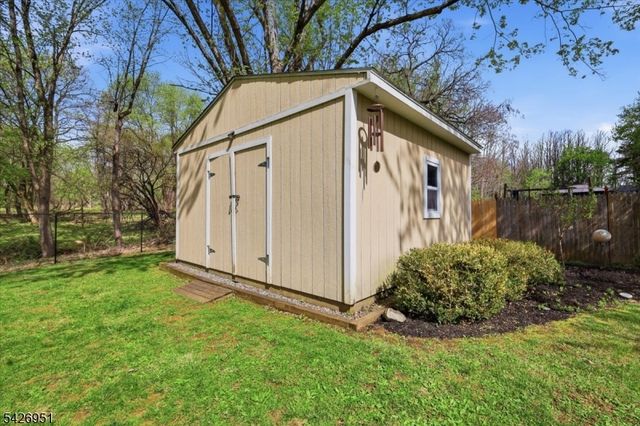 47 Pudding Stone Way, Lopatcong Twp., NJ 08865