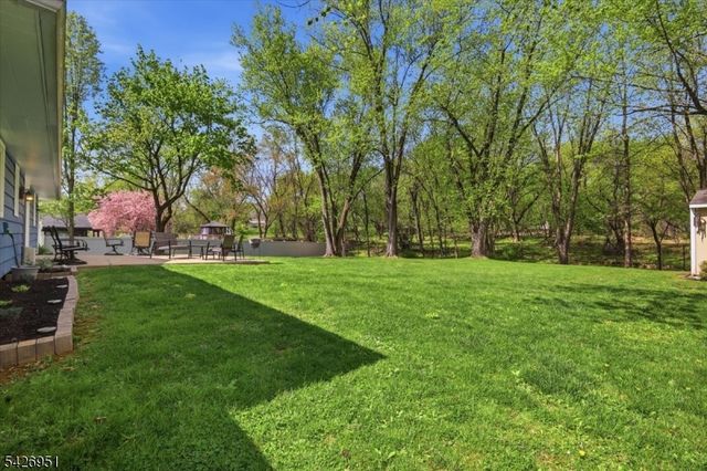 47 Pudding Stone Way, Lopatcong Twp., NJ 08865
