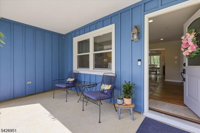 47 Pudding Stone Way, Lopatcong Twp., NJ 08865