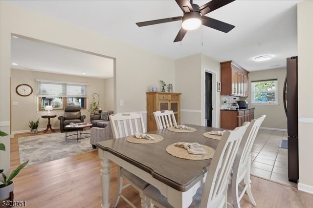 47 Pudding Stone Way, Lopatcong Twp., NJ 08865