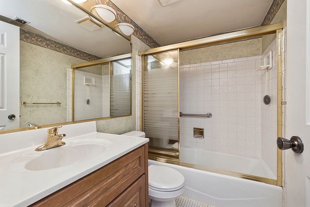 2815 Glenwood Lansing Road 106, Lynwood, IL 60411