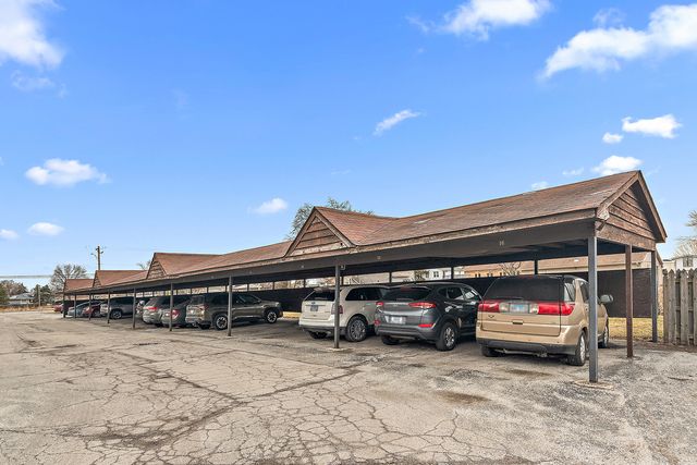 2815 Glenwood Lansing Road 106, Lynwood, IL 60411