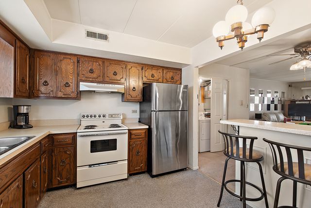 2815 Glenwood Lansing Road 106, Lynwood, IL 60411