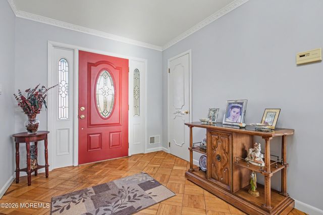 22 Burki Place, Freehold, NJ 07728