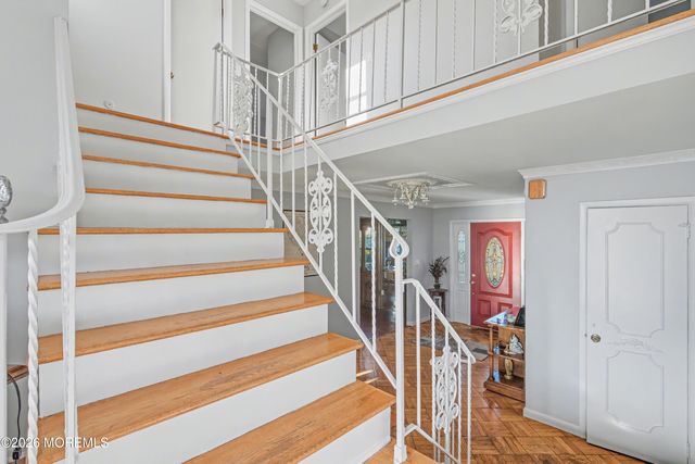 22 Burki Place, Freehold, NJ 07728