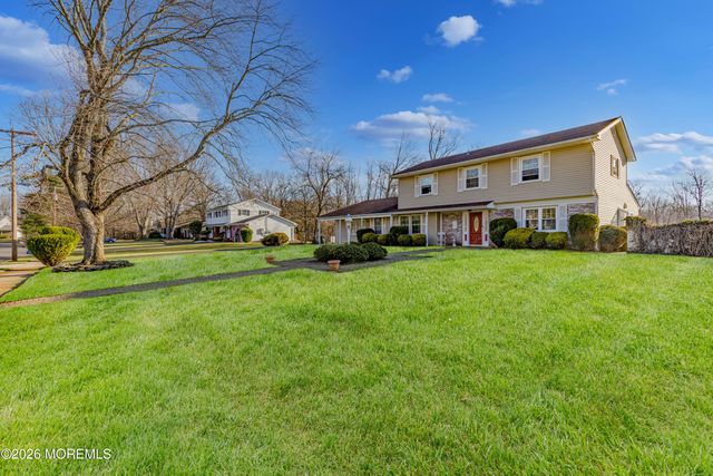 22 Burki Place, Freehold, NJ 07728