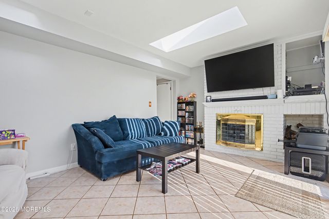 22 Burki Place, Freehold, NJ 07728